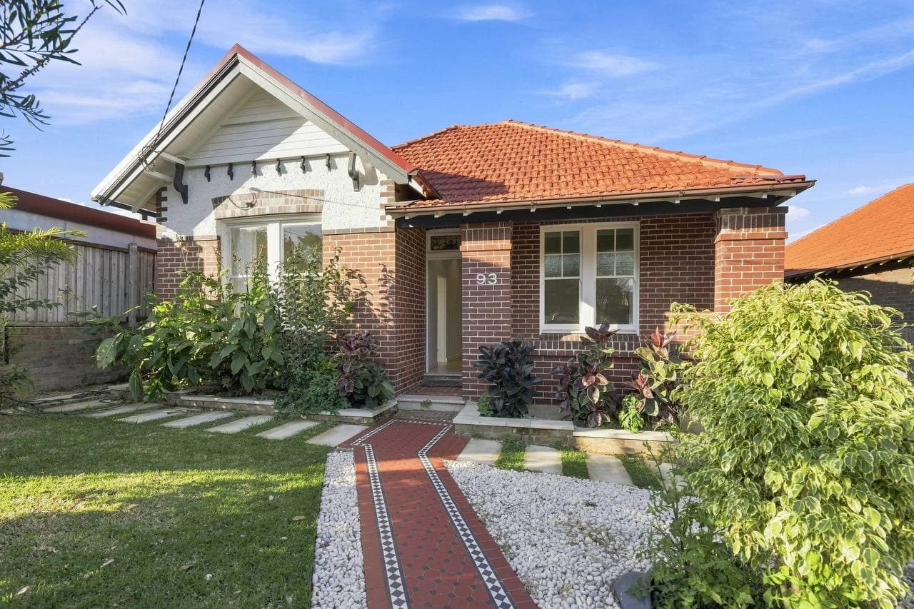 Sophisticated Family Home on 582sqm